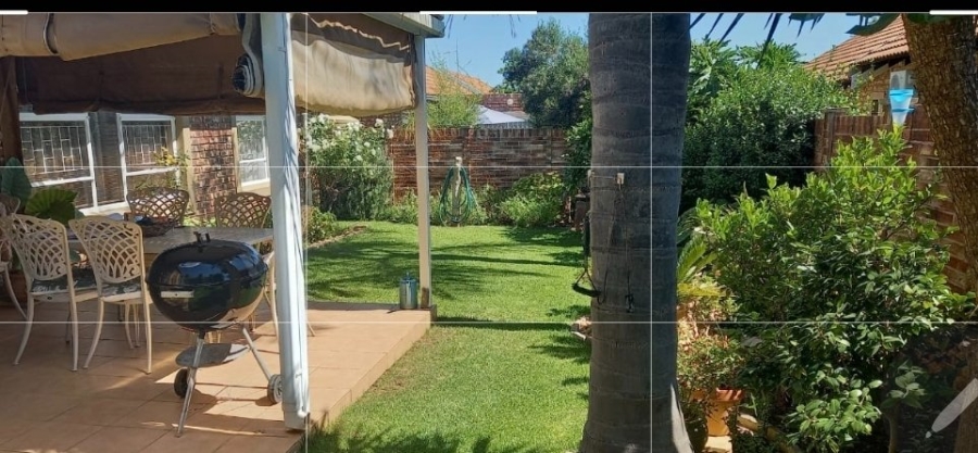 2 Bedroom Property for Sale in Langenhovenpark Free State